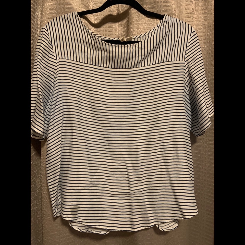 Short sleeve shirt